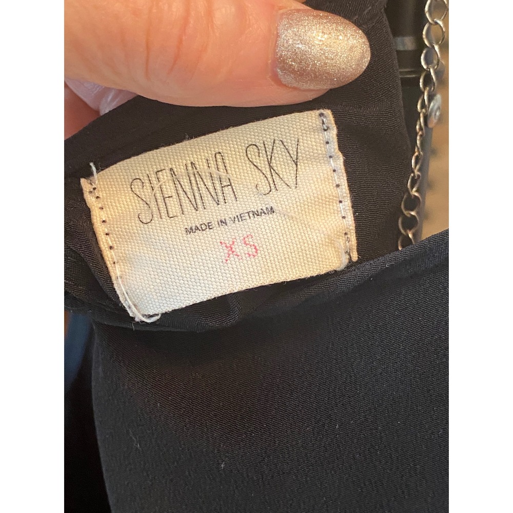 Sienna Sky Womens Black Sleeveless High-Low Keyhole Blouse XS 02CT263 - Picture 4 of 11